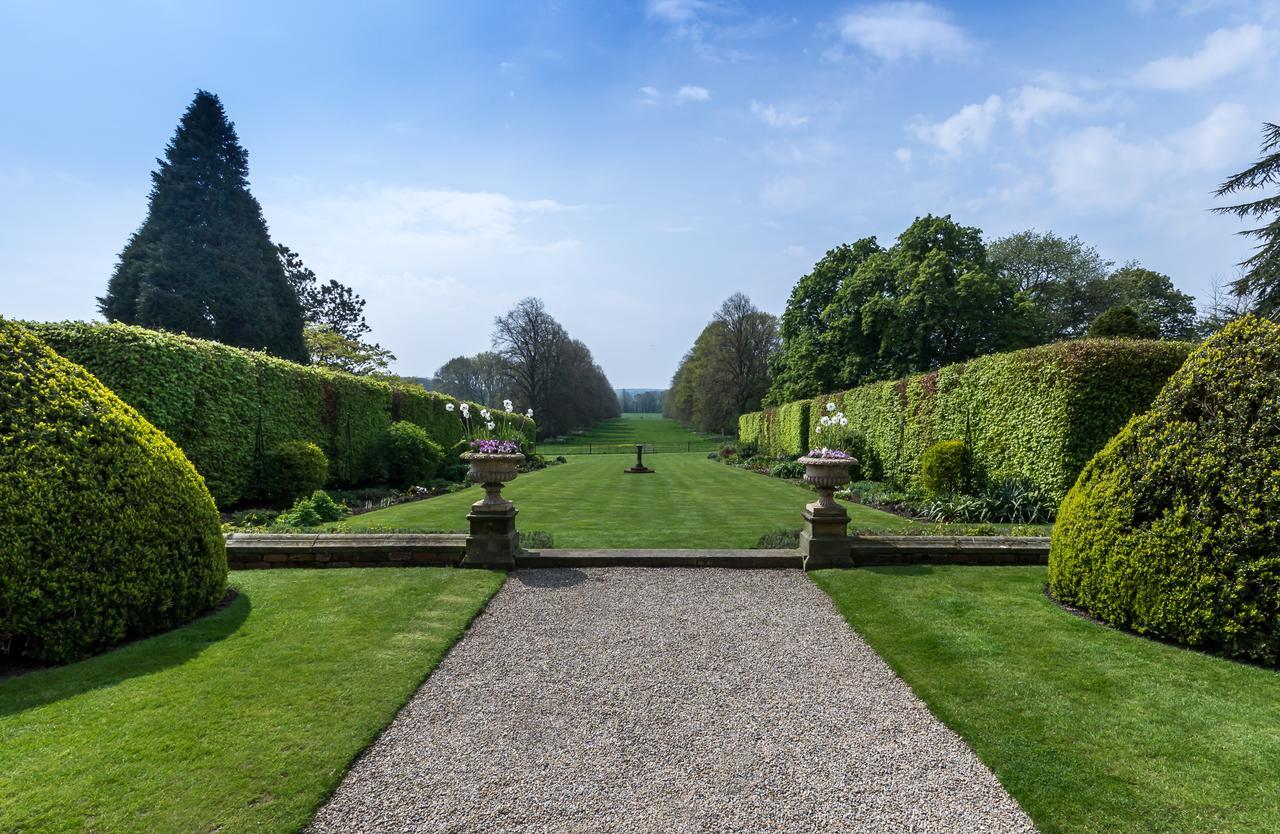 Goldsborough Hall ナレスボロ エクステリア 写真