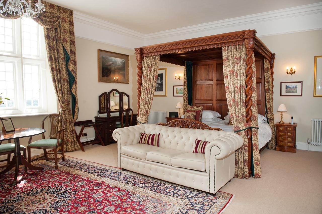 Goldsborough Hall ナレスボロ エクステリア 写真