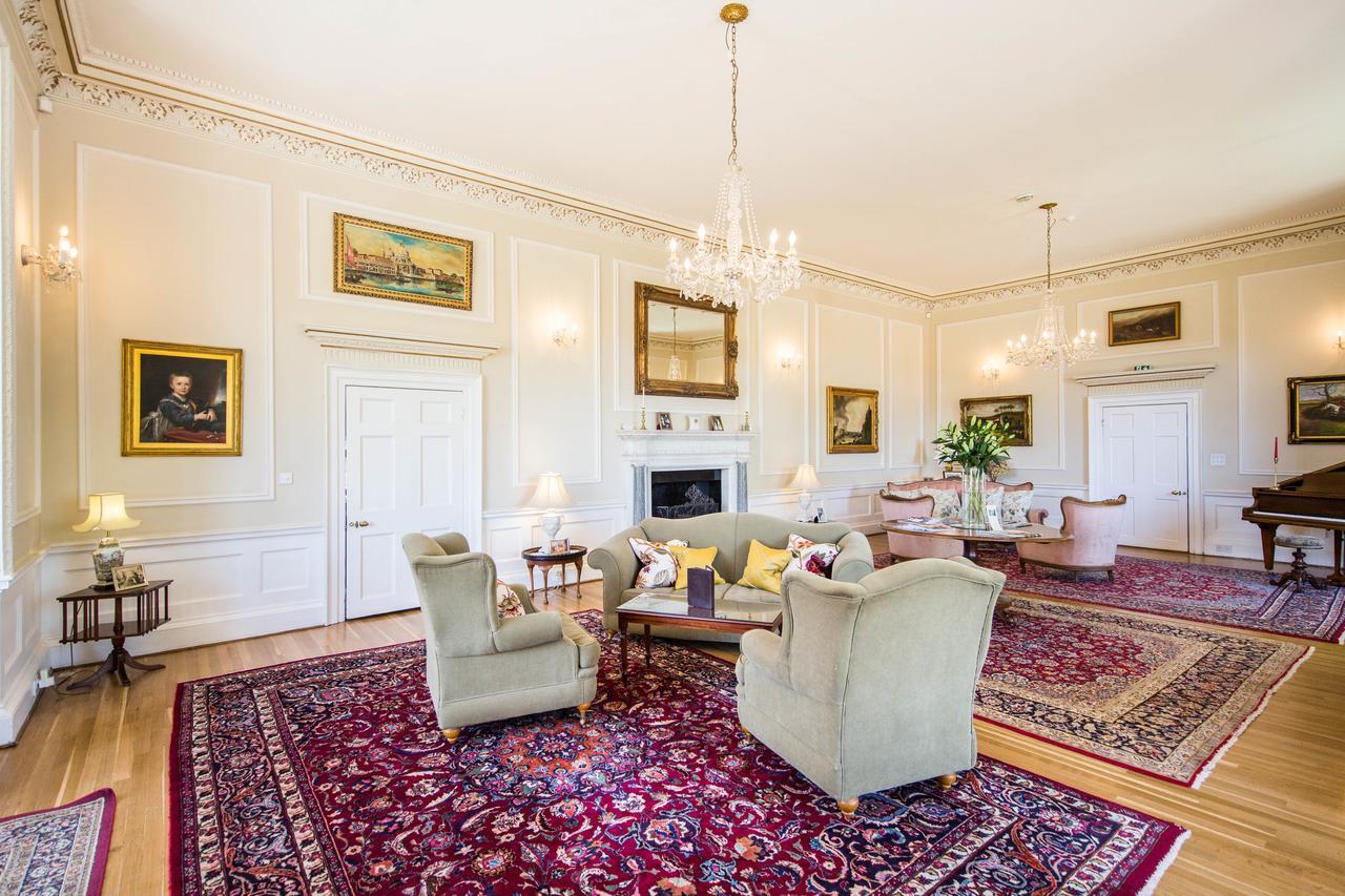 Goldsborough Hall ナレスボロ エクステリア 写真